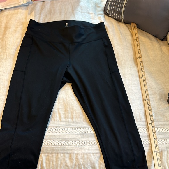 Plus Size Ideology 1X leggings - Picture 3 of 4